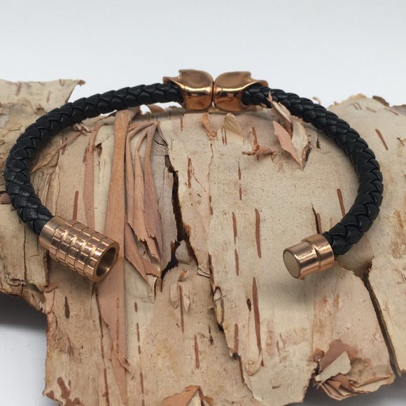 Black Leather Bracelet with Two Rose Gold Skulls and Magnetic Clasp - Picture 3 of 4